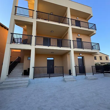 Casa B Del Sole Holiday home